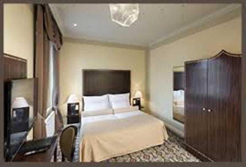 Grandezza Hotel Luxury Palace Brno Exterior photo A bedroom at the hotel