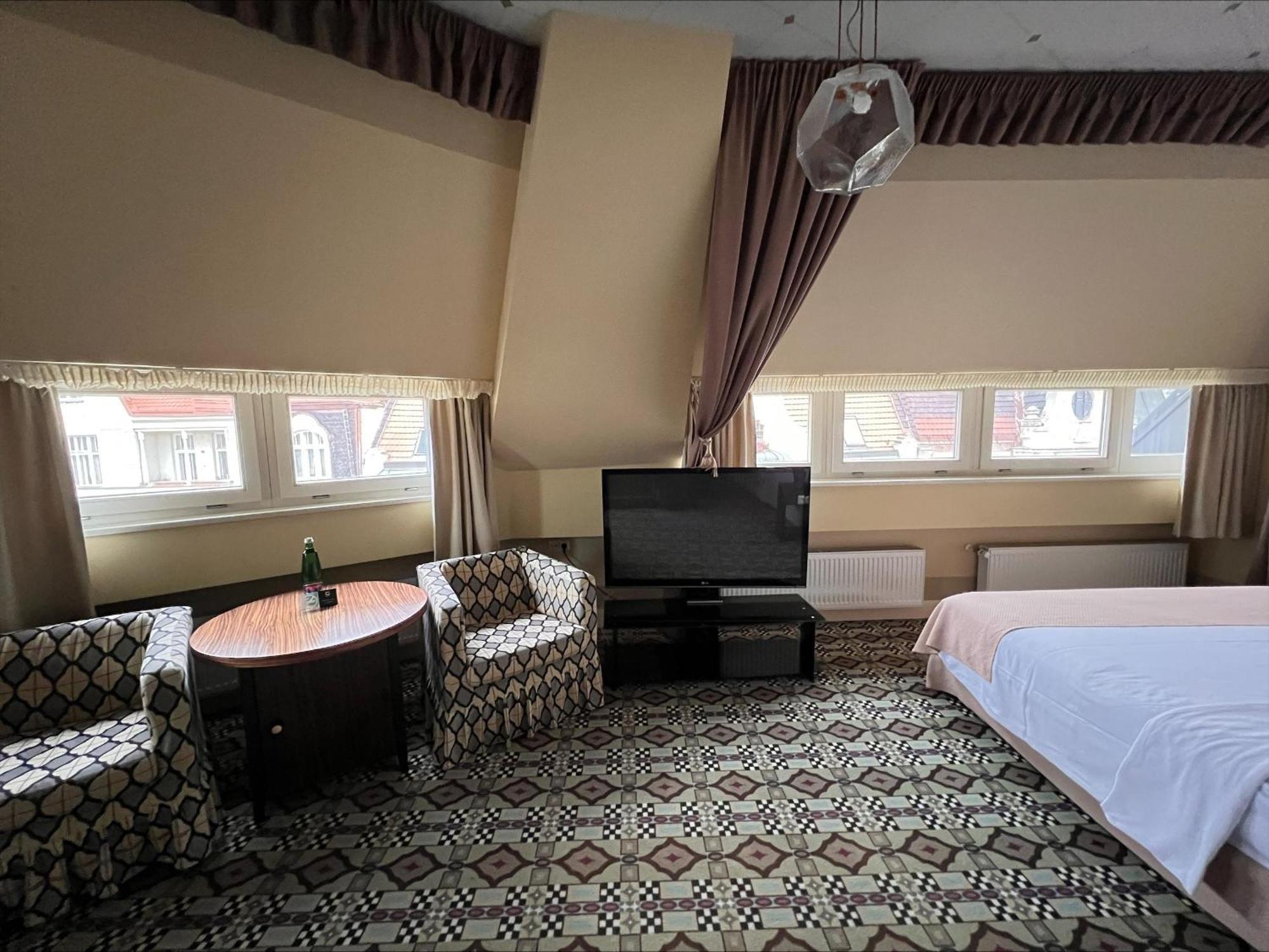 Grandezza Hotel Luxury Palace Brno Exterior photo A suite at the hotel