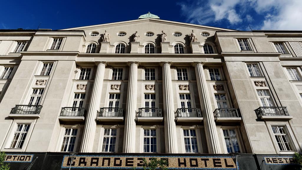 Grandezza Hotel Luxury Palace Brno Exterior photo The hotel in 2011