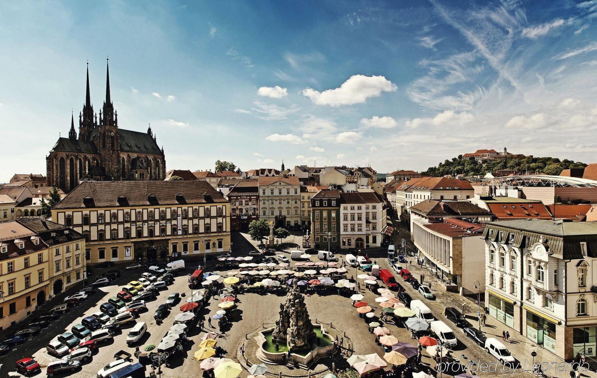 Grandezza Hotel Luxury Palace Brno Exterior photo The central square
